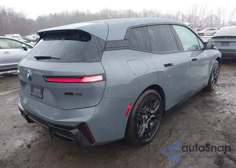 2026 BMW Ix M70 из США, поврежденный, VIN WB563CF01TCW08876